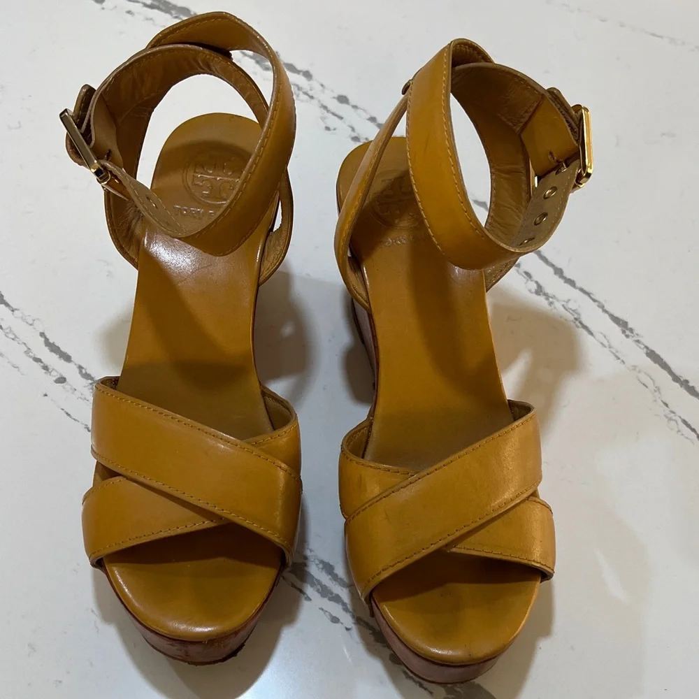 Tory Burch Tan Almita Wood Platform Leather Wedges size 7.5M